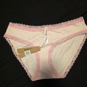 Skims Pink Lace Trim Women's Panties